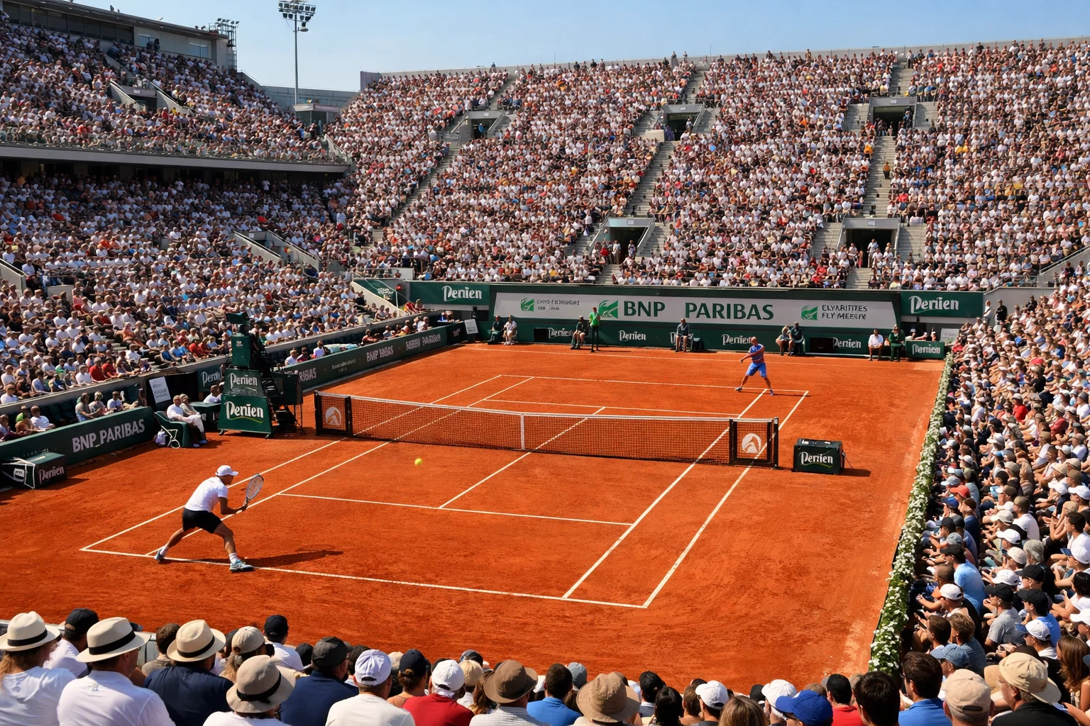 Partita di tennis professionale con pubblico sugli spalti